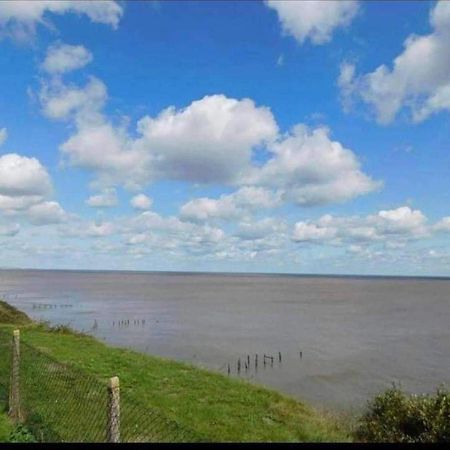 Villa Sea View 3-Bed Heated Pool Eat Bar Kids Park Lowestoft Exterior foto