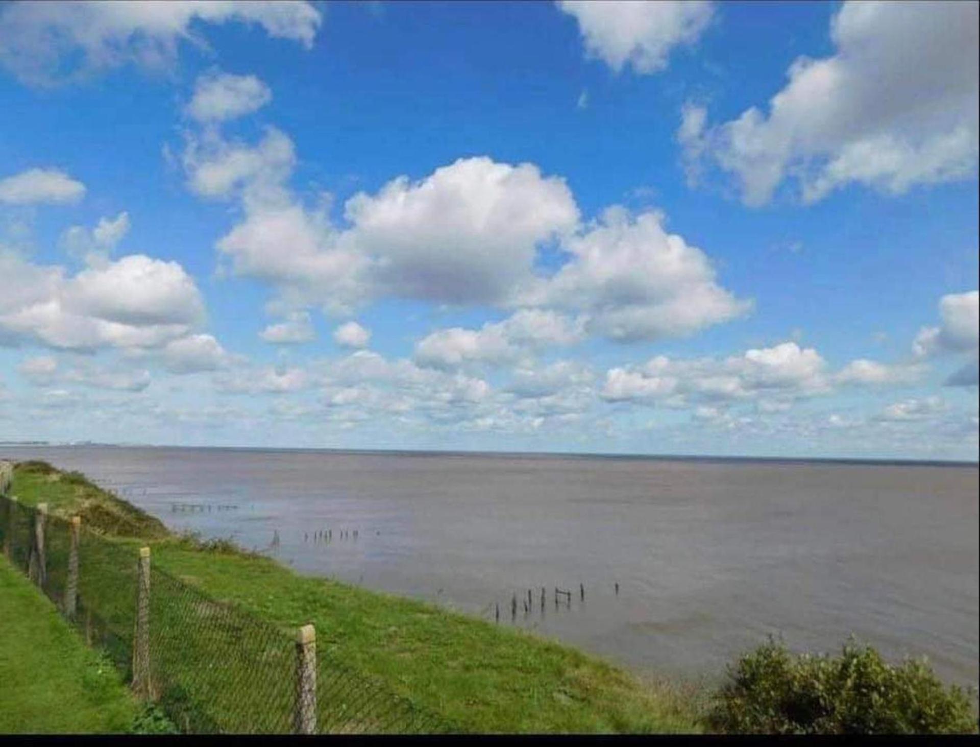 Villa Sea View 3-Bed Heated Pool Eat Bar Kids Park Lowestoft Exterior foto