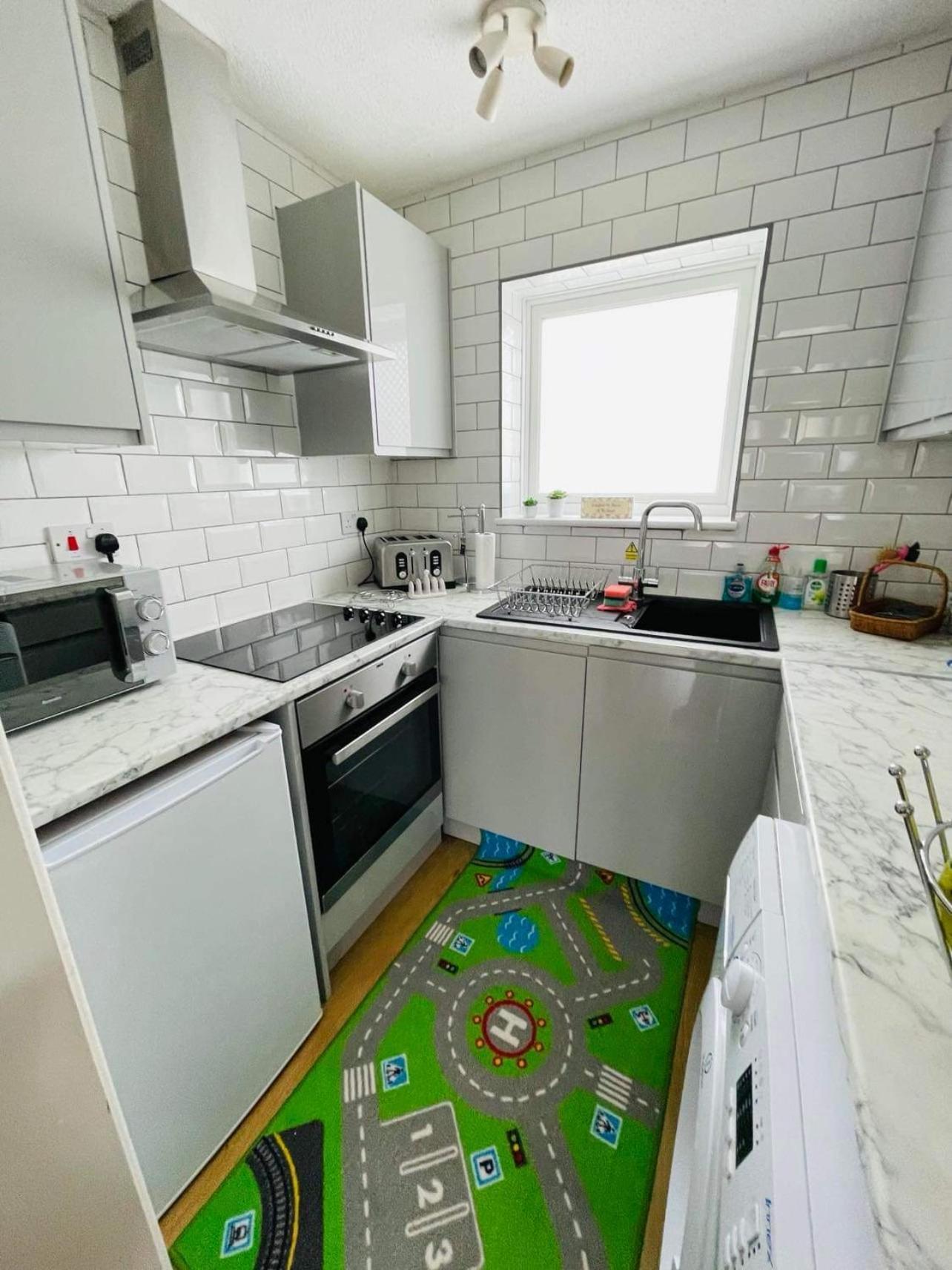 Villa Sea View 3-Bed Heated Pool Eat Bar Kids Park Lowestoft Exterior foto
